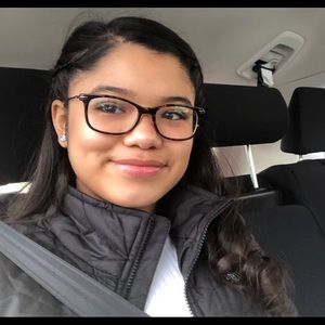 Meet your Posher, Lizbeth